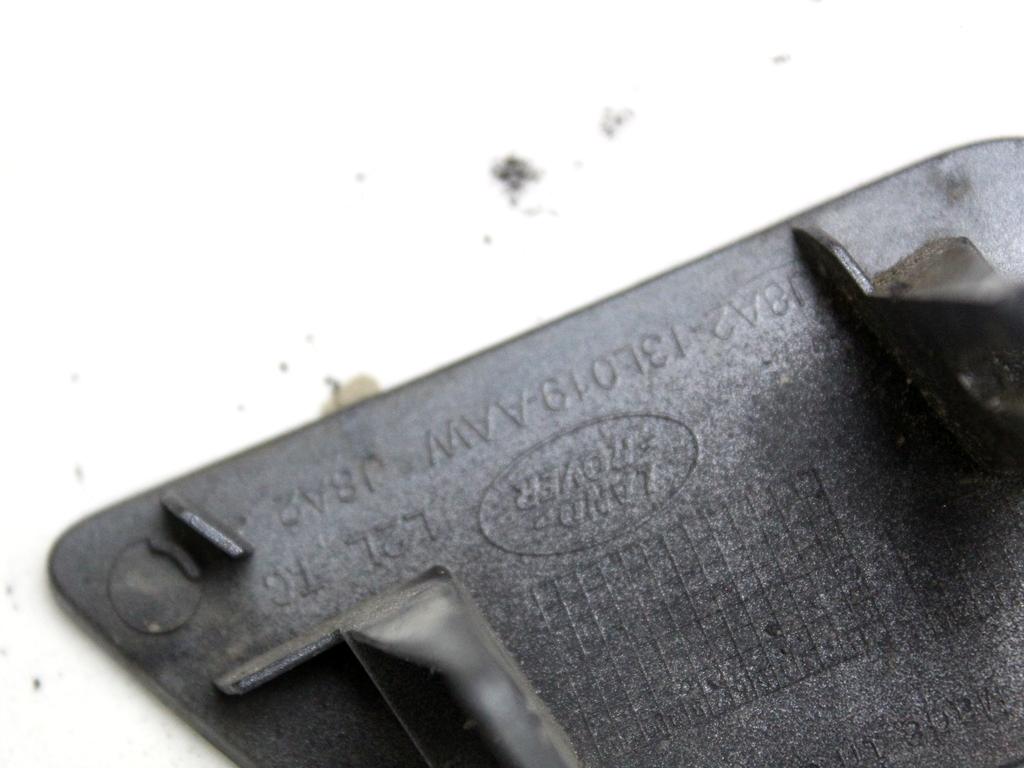 J8A2-13L019-AAW RIVESTIMENTO COPRI LAVAFARO PARAURTI ANTERIORE LATO SINISTRO LAND ROVER RANGE ROVER VELAR L560 2.0 D 132KW 5P AUT (2019) RICAMBIO USATO
