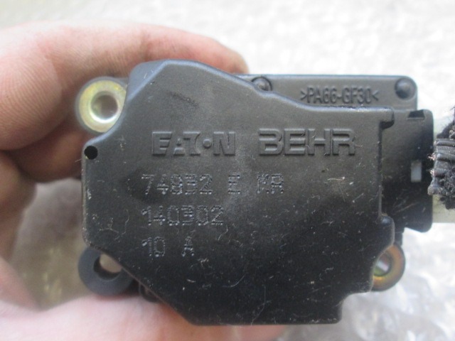 MOTORCEK OGREVANJA OEM N. 140302 ORIGINAL REZERVNI DEL VOLVO V70 MK2 285 (2000 - 2007) DIESEL LETNIK 2002