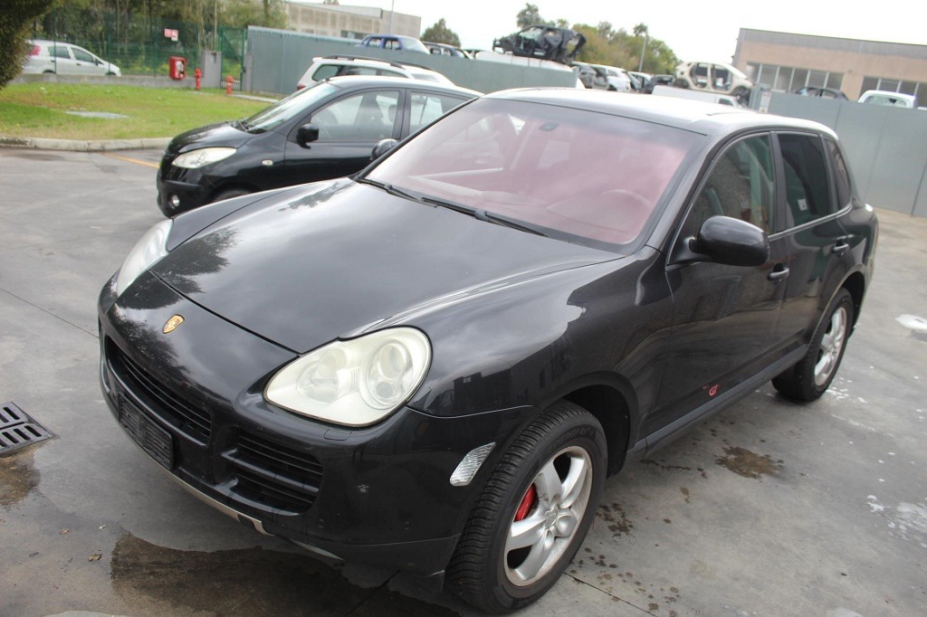 PORSCHE CAYENNE 3.2 B 4X4 184KW AUT 5P (2004) RICAMBI IN MAGAZZINO