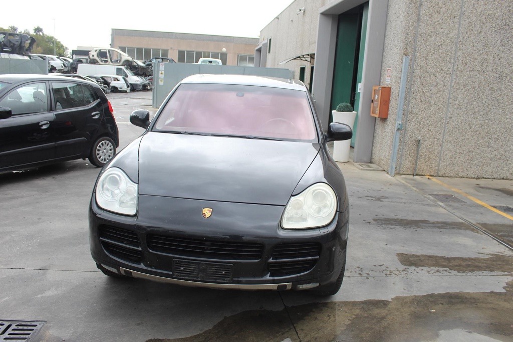 PORSCHE CAYENNE 3.2 B 4X4 184KW AUT 5P (2004) RICAMBI IN MAGAZZINO