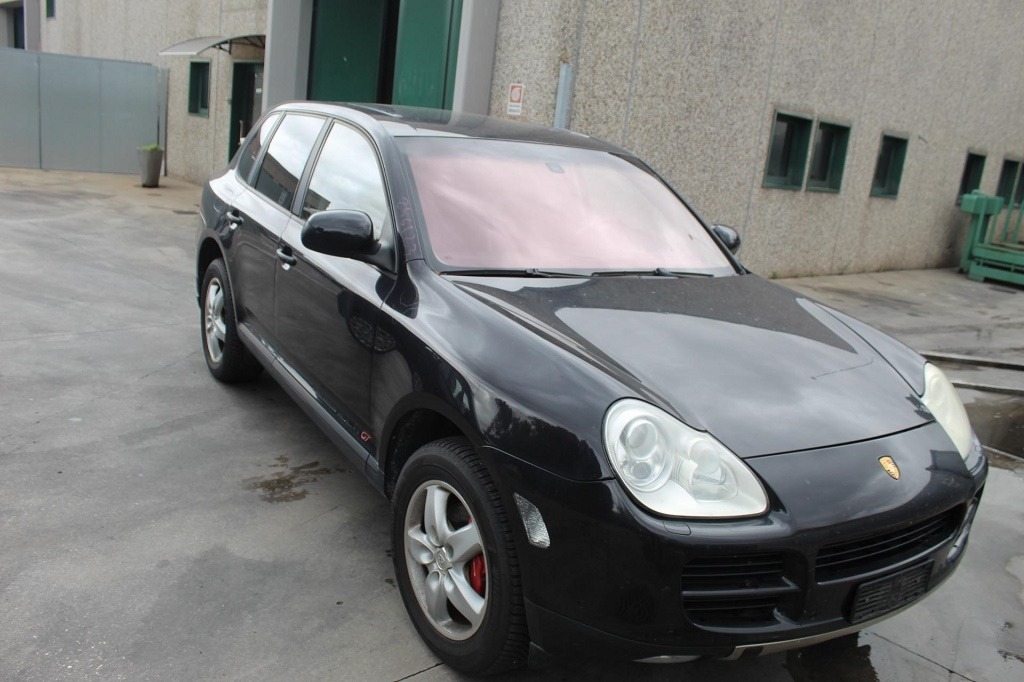 PORSCHE CAYENNE 3.2 B 4X4 184KW AUT 5P (2004) RICAMBI IN MAGAZZINO