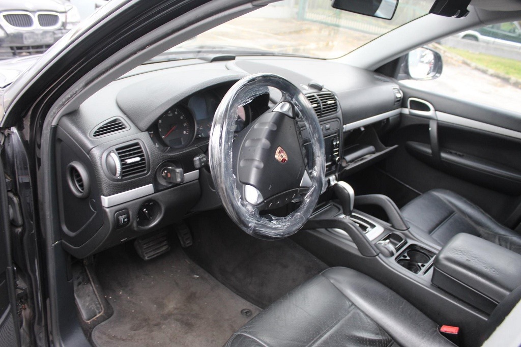 PORSCHE CAYENNE 3.2 B 4X4 184KW AUT 5P (2004) RICAMBI IN MAGAZZINO