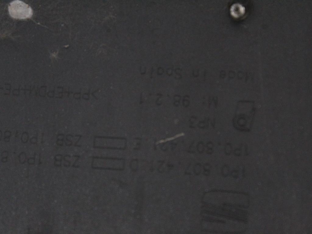 1P0807421D PARAURTI POSTERIORE SEAT LEON 1.6 G 75KW 5M 5P (2010) RICAMBIO USATO LEGGERMENTE GRAFFIATO, CON PREDISPOSIZIONE SENSORI DI PARCHEGGIO