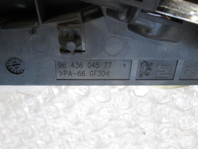 NOTRANJA KLJUKA  OEM N. 9643604577 ORIGINAL REZERVNI DEL PEUGEOT 307 3A/B/C/E/H BER/SW/CABRIO (2001 - 2009) DIESEL LETNIK 2002