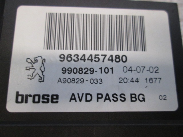 DVIZNI MEHANIZEM SPREDNIH STEKEL  OEM N. A90829033 ORIGINAL REZERVNI DEL PEUGEOT 307 3A/B/C/E/H BER/SW/CABRIO (2001 - 2009) DIESEL LETNIK 2002