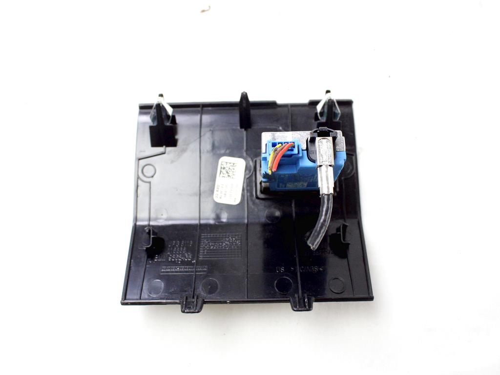 8711939 PORTA INGRESSO USB-C BMW X6 G06 XDRIVE 40D MILD-HYBRID 4X4 3.0 I 250KW 5P AUT RICAMBIO USATO
