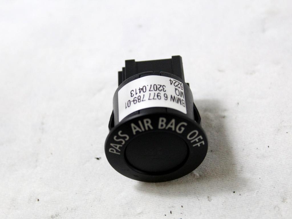 6977789 COMANDO INDICATORE DISATTIVAZIONE AIRBAG PASSEGGERO MINI COOPER R50 1.6 B 85KW 5M 3P (2006) RICAMBIO USATO