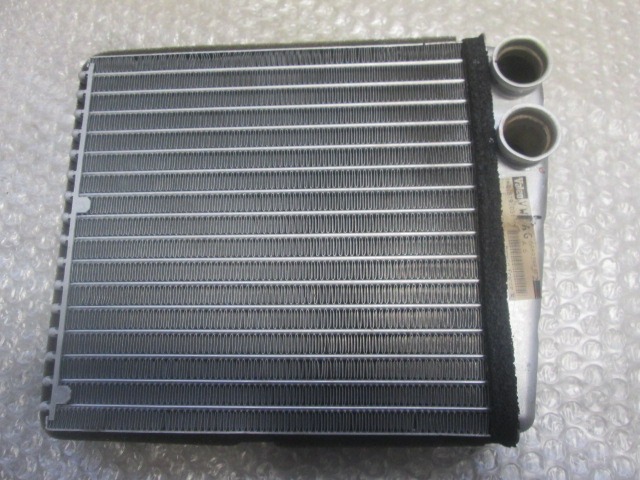 GRELEC RADIATORJA OEM N. 1K0819031 ORIGINAL REZERVNI DEL AUDI A3 MK2 8P 8PA 8P1 (2003 - 2008)DIESEL LETNIK 2003