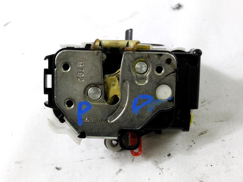 51810891 CHIUSURA SERRATURA PORTA DI CARICO A BATTENTE POSTERIORE SINISTRA FIAT DOBLO 1.3 D 66KW 5M 2P (2011) RICAMBIO USATO