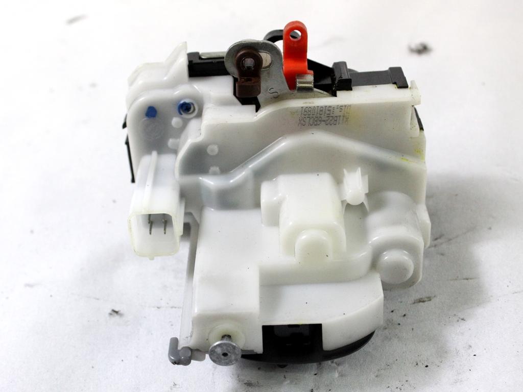 51810891 CHIUSURA SERRATURA PORTA DI CARICO A BATTENTE POSTERIORE SINISTRA FIAT DOBLO 1.3 D 66KW 5M 2P (2011) RICAMBIO USATO
