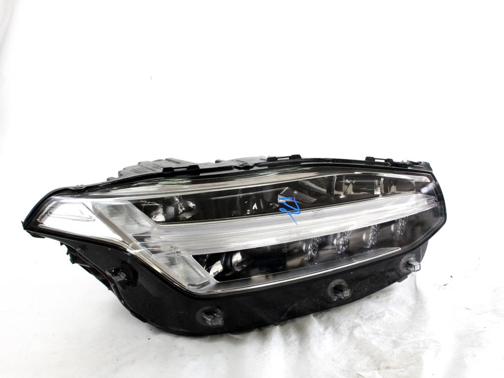 32342487 FARO FANALE ANTERIORE DESTRO FULL LED VOLVO XC90 2.0 I 4X4 173KW AUT 5P (2021) RICAMBIO USATO SUPPORTO DANNEGGIATO
