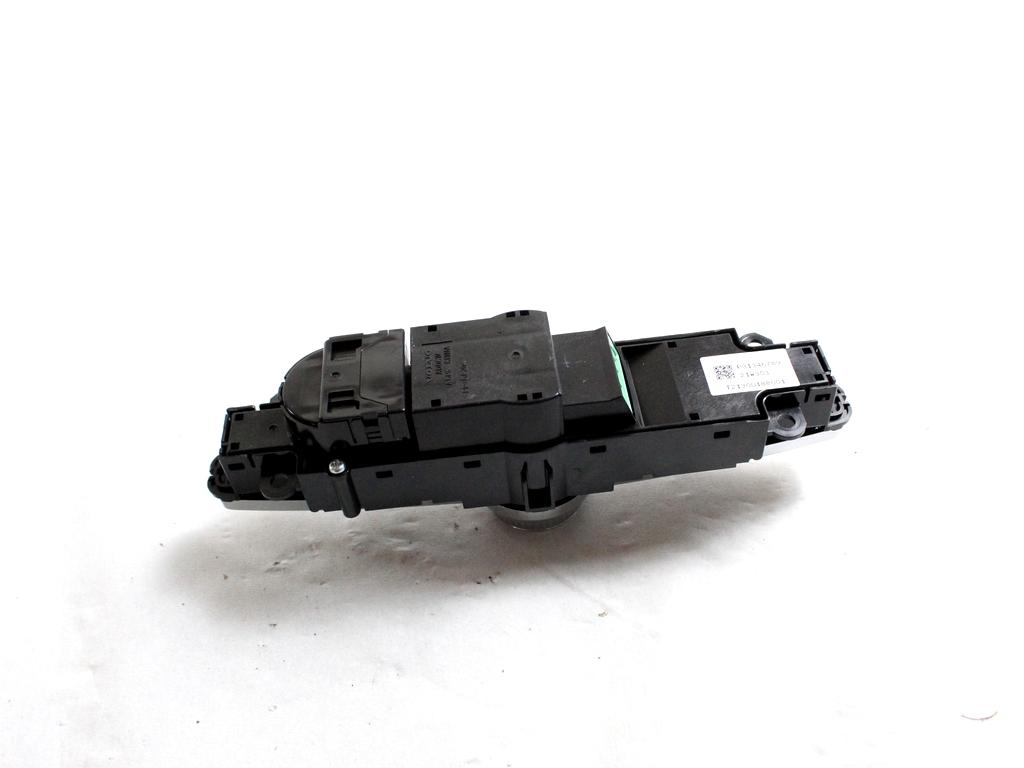 31346789 GRUPPO DI COMANDO AUTORADIO SISTEMA MULTIMEDIALE VOLVO XC90 2.0 I 4X4 173KW AUT 5P (2021) RICAMBIO USATO CON INTERRUTTORE QUATTRO FRECCE, SBRINATORE PARABREZZA, LUNOTTO TERMICO