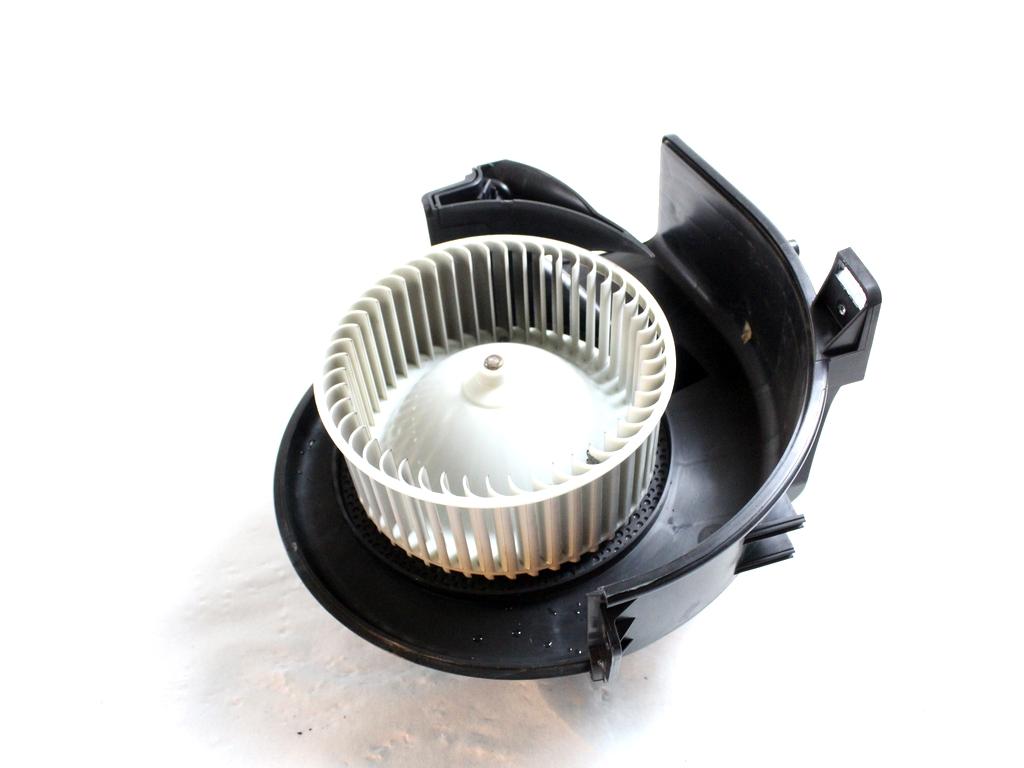 32241017 MOTORINO VENTOLA VENTILAZIONE ABITACOLO VOLVO XC90 2.0 I 4X4 173KW AUT 5P (2021) RICAMBIO USATO