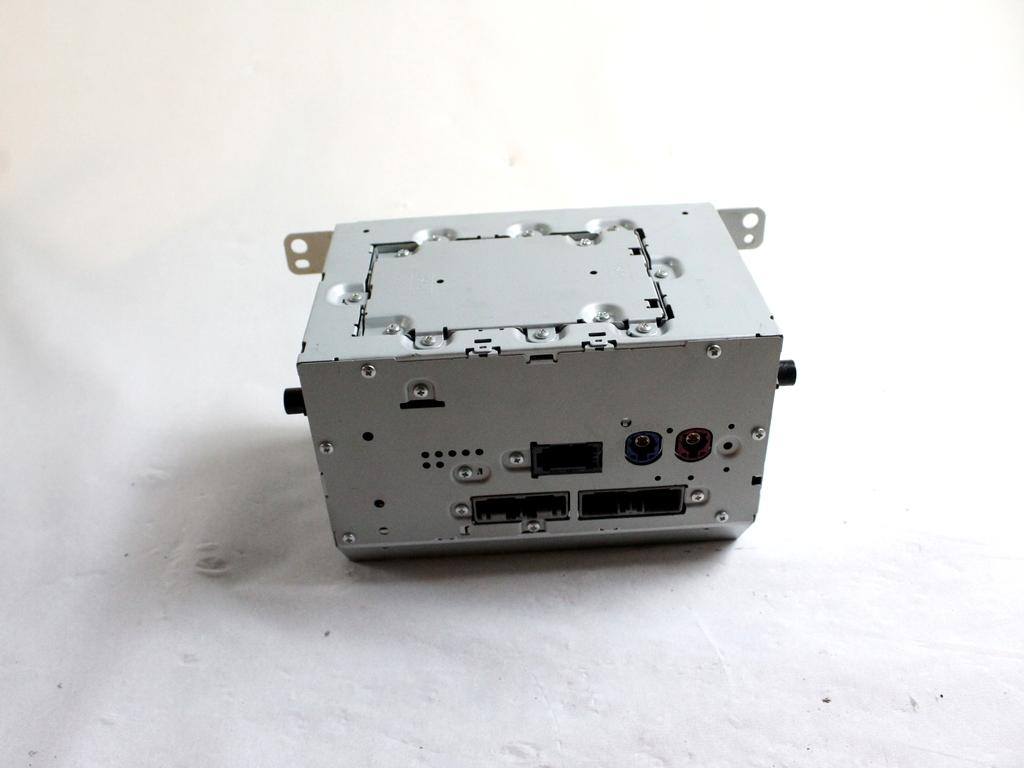 32326216 AUTORADIO CON SISTEMA DI NAVIGAZIONE SATELLITARE VOLVO XC90 2.0 I 4X4 173KW AUT 5P (2021) RICAMBIO USATO 32343492