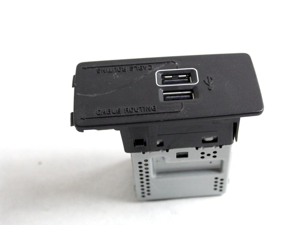 31407038 PORTE INGRESO USB VOLVO XC90 2.0 I 4X4 173KW AUT 5P (2021) RICAMBIO USATO