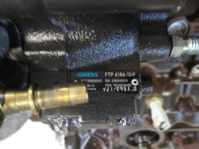 MOTOR OEM N. RHY ORIGINAL REZERVNI DEL PEUGEOT 307 3A/B/C/E/H BER/SW/CABRIO (2001 - 2009) DIESEL LETNIK 2002