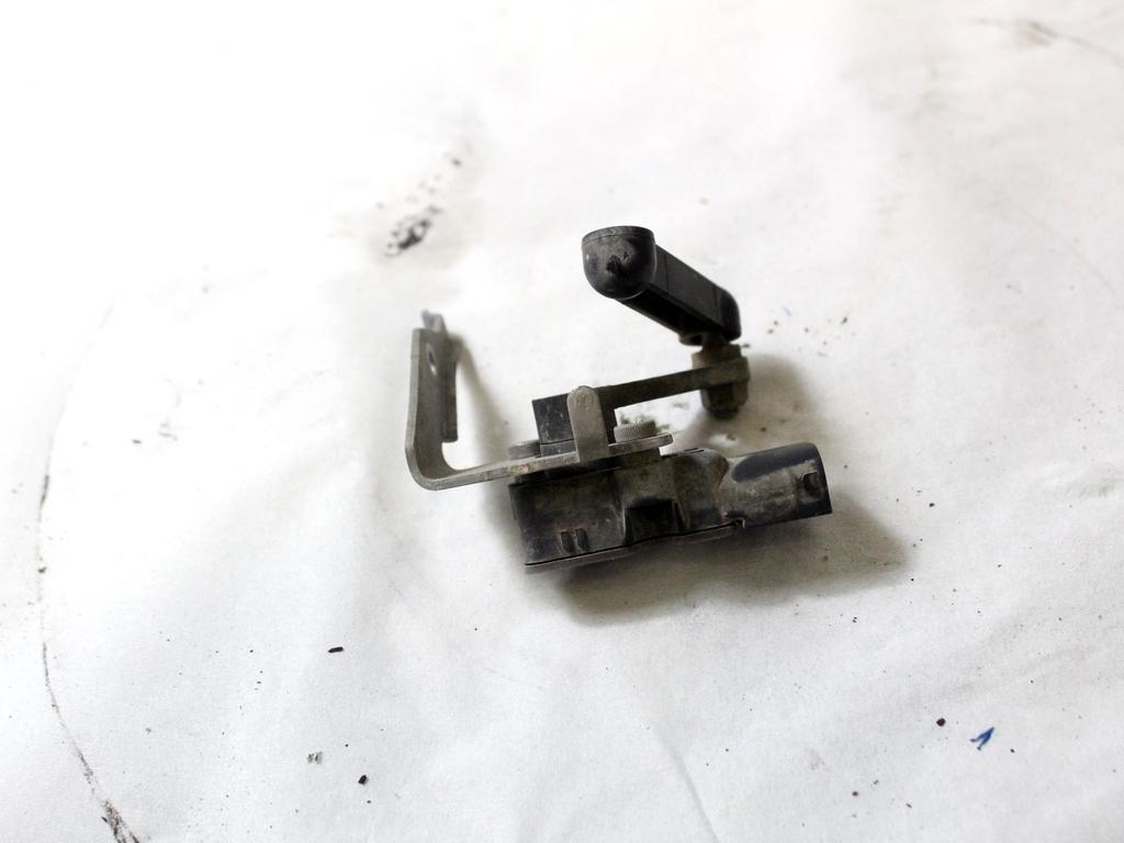 32246988 SENSORE DI LIVELLO ALTEZZA FARI POSTERIORE DESTRO VOLVO XC90 2.0 I 4X4 173KW AUT 5P (2021) RICAMBIO USATO 31406563