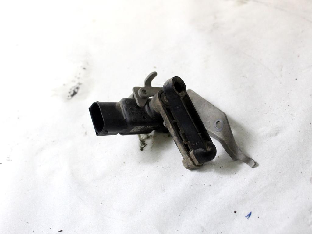32246988 SENSORE DI LIVELLO ALTEZZA FARI POSTERIORE DESTRO VOLVO XC90 2.0 I 4X4 173KW AUT 5P (2021) RICAMBIO USATO 31406563