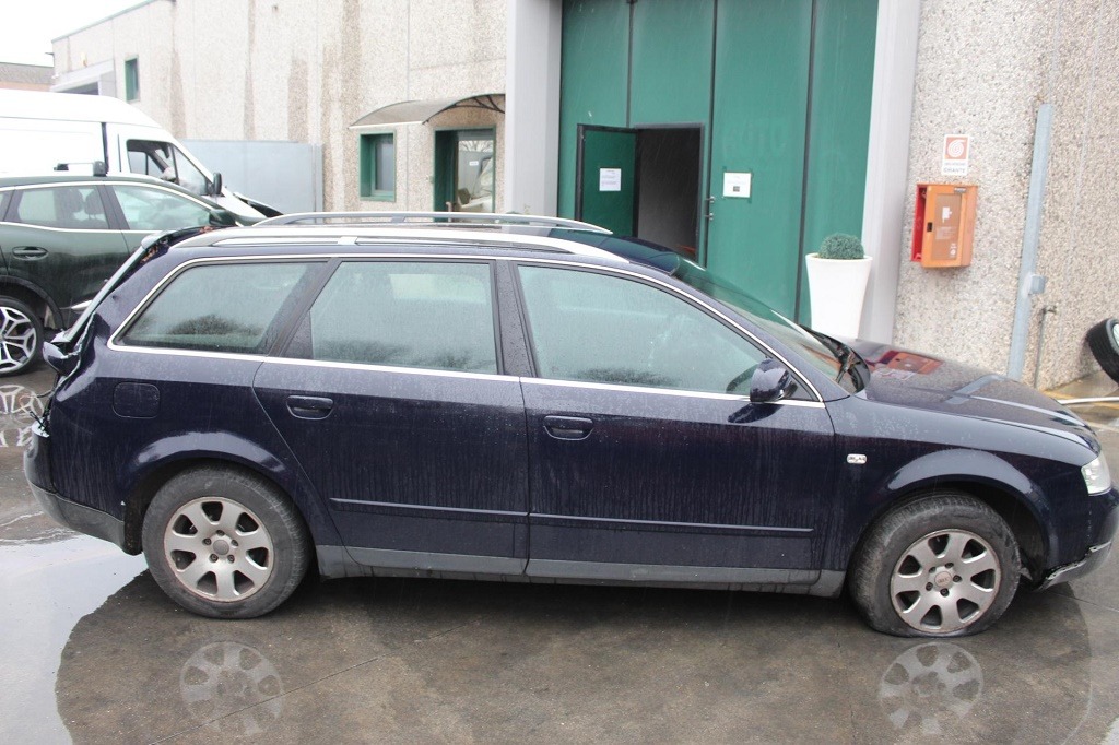 AUDI A4 SW 1.9 D 96KW 6M 5P (2004) RICAMBI IN MAGAZZINO