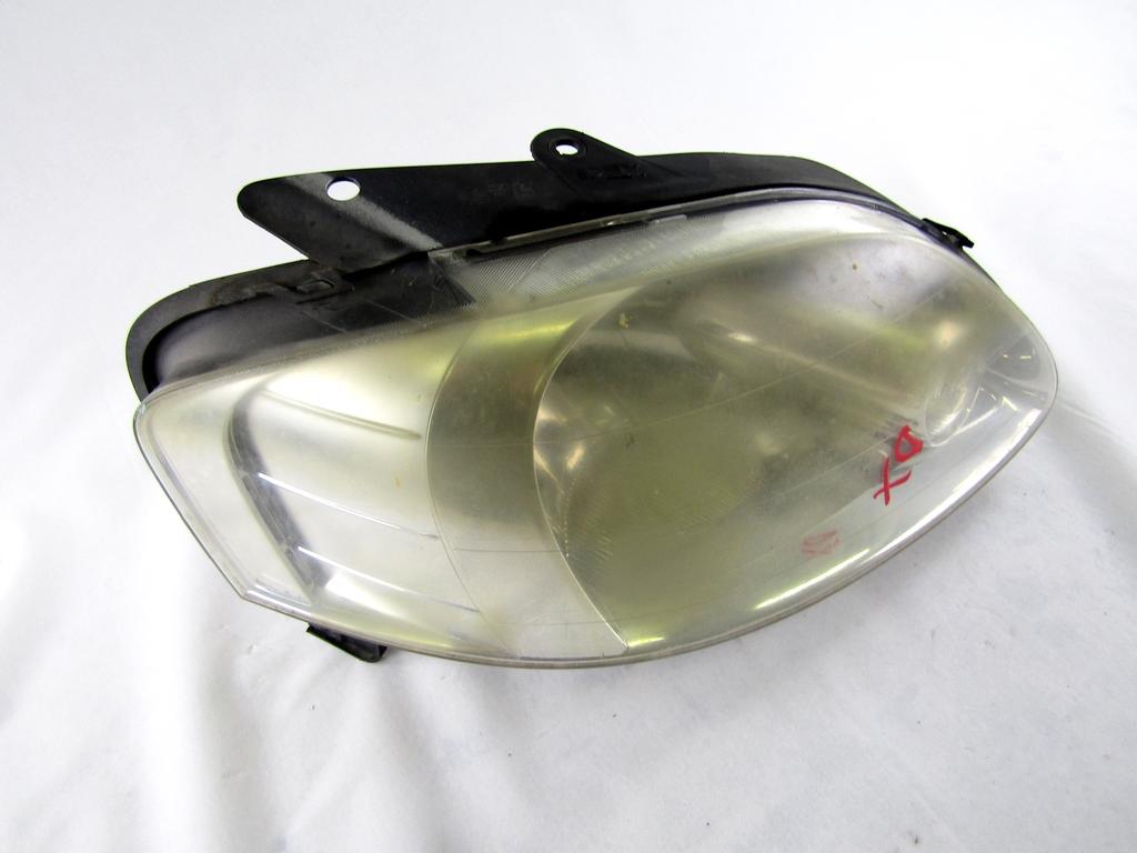 5Z1941006A FARO FANALE ANTERIORE DESTRO VOLKSWAGEN FOX 1.4 D 51KW 5M 3P (2007) RICAMBIO USATO TRASPARENTE DA LUCIDARE