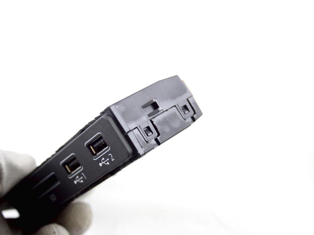 4N0035736A PORTE INGRESSO USB-A, LETTORE SIM, SD AUDI A7 C8 3.0 I 210KW 4X4 5P AUT (2019) RICAMBIO USATO