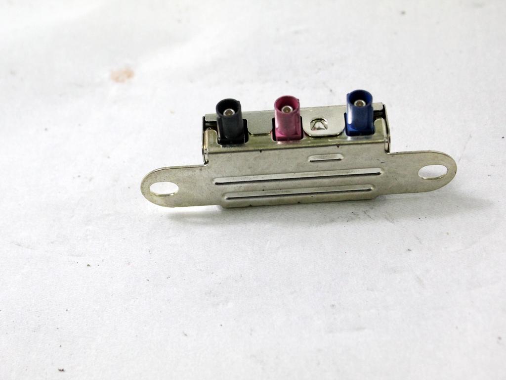 20960972 ANTENNA SPLITTER OPEL ASTRA K SW 1.6 D 81KW 6M 5P (2016) RICAMBIO USATO 