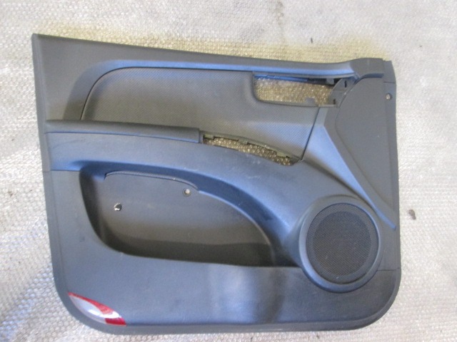 NOTRANJA OBLOGA SPREDNJIH VRAT OEM N. PNASTKISPORTAGEKMMK2SV5P ORIGINAL REZERVNI DEL KIA SPORTAGE KM MK2 (2004 - 2010)DIESEL LETNIK 2006