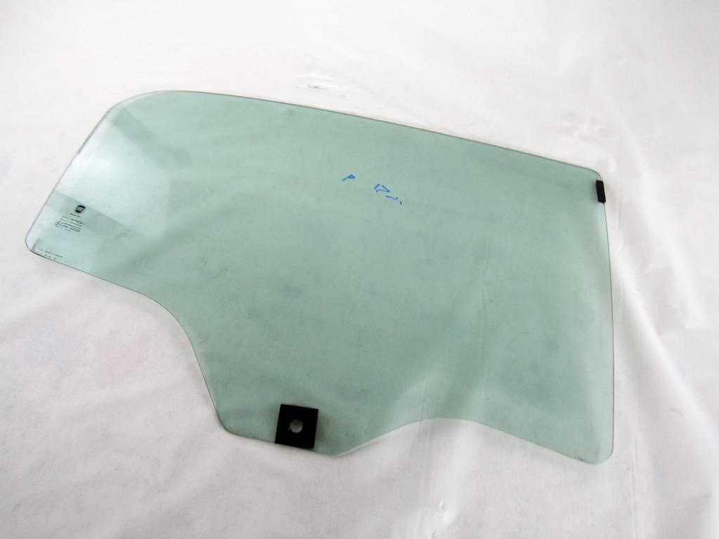 51869145 VETRO SCENDENTE PORTA POSTERIORE DESTRA FIAT PUNTO 1.3 D 55KW 5M 5P (2014) RICAMBIO USATO