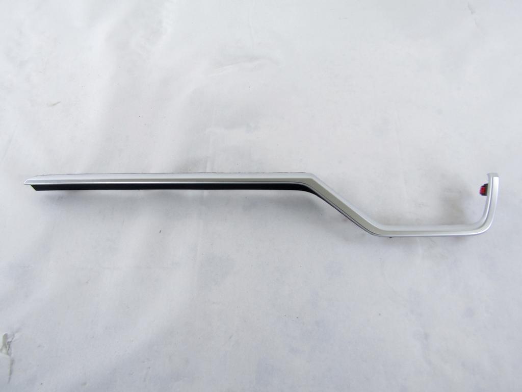 5547542010 MODANATURA LISTELLO INTERNO CRUSCOTTO LATO DESTRO TOYOTA RAV 4 2.5 I 131KW AUT 5P (2022) RICAMBIO USATO 55475-42060