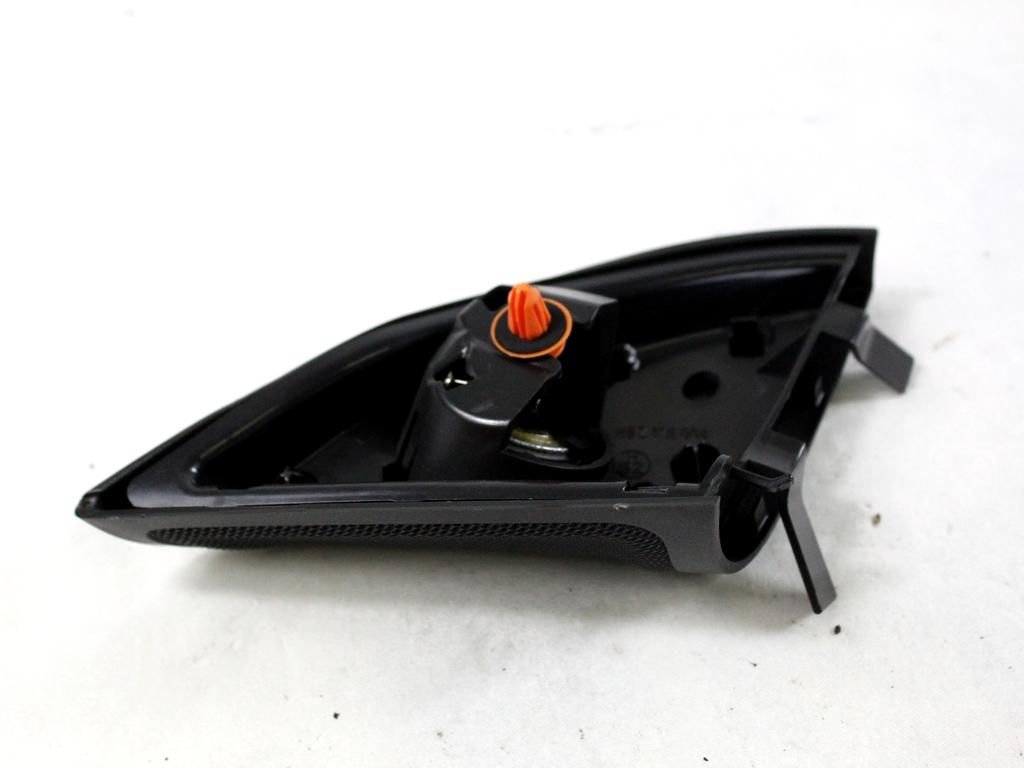 A1767200211 CASSA ALTOPARLANTE TWEETER PORTA ANTERIORE DESTRA MERCEDES CLASSE A 180 W176 1.5 D 80KW 6M 5P (2014) RICAMBIO USATO