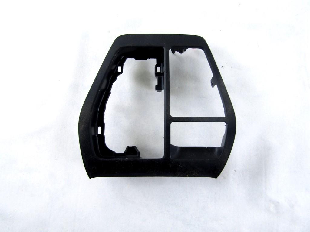 58804-42460 MASCHERINA RIVESTIMENTO TUNNEL CENTRALE TOYOTA RAV 4 2.5 I 131KW AUT 5P (2022) RICAMBIO USATO