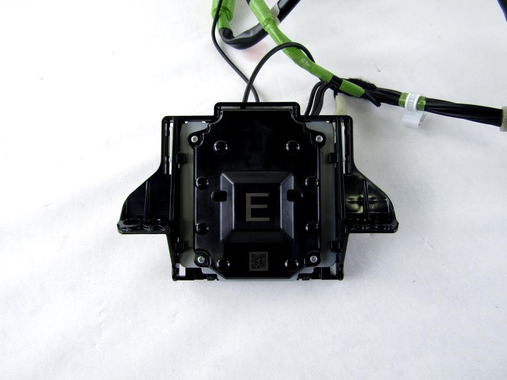 86862-42010 CENTRALINA MODULO GPS SISTEMA DI NAVIGAZIONE SATELLITARE TOYOTA RAV 4 2.5 I 131KW AUT 5P (2022) RICAMBIO USATO