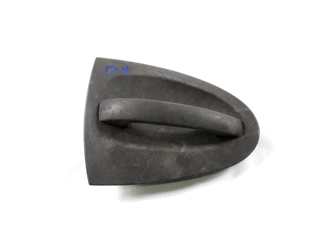 A4517200275C22A MANIGLIA ESTERNA PORTA ANTERIORE DESTRA SMART FORTWO 1.0 B 52KW AUT 3P (2008) RICAMBIO USATO A4517200275 