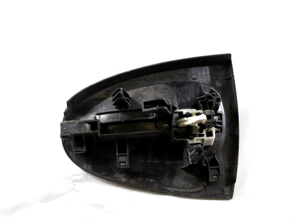 A4517200275C22A MANIGLIA ESTERNA PORTA ANTERIORE DESTRA SMART FORTWO 1.0 B 52KW AUT 3P (2008) RICAMBIO USATO A4517200275 