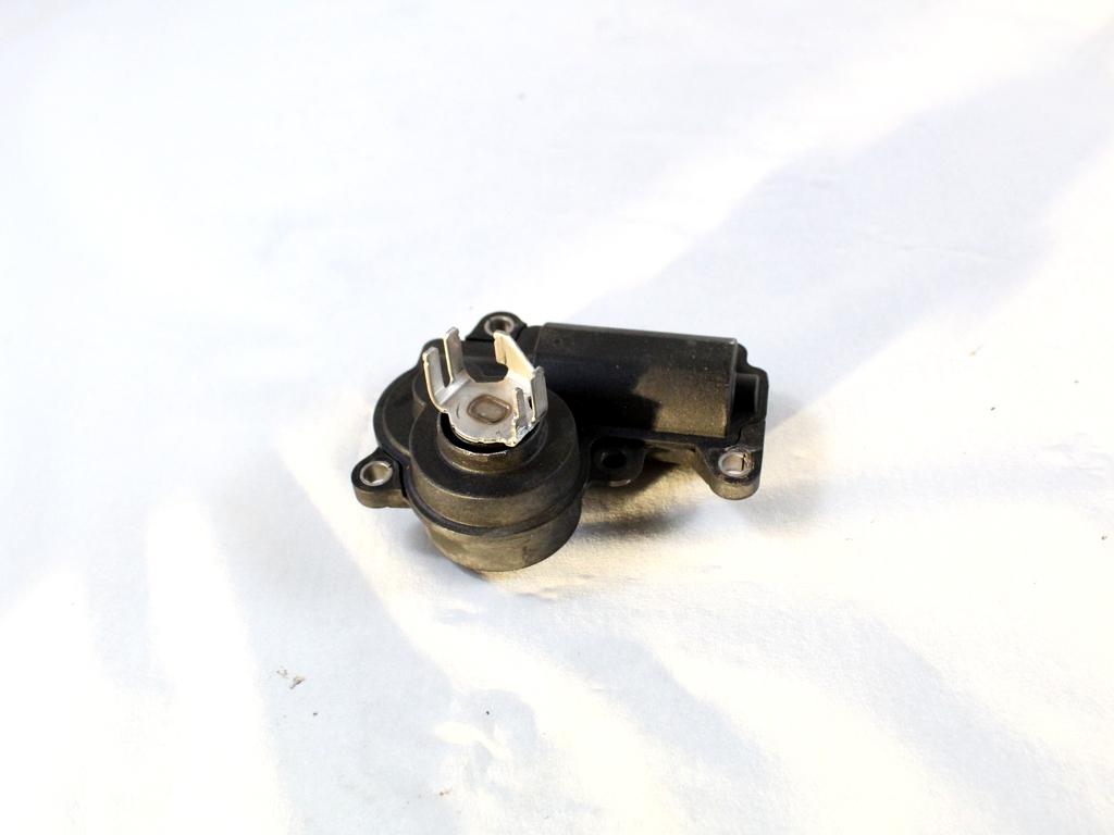 A2139068601 MOTORINO ATTUATORE VALVOLA DI SCARICO MERCEDES CLASSE A 180 W177 2.0 D 85KW AUT 5P (2022) RICAMBIO USATO
