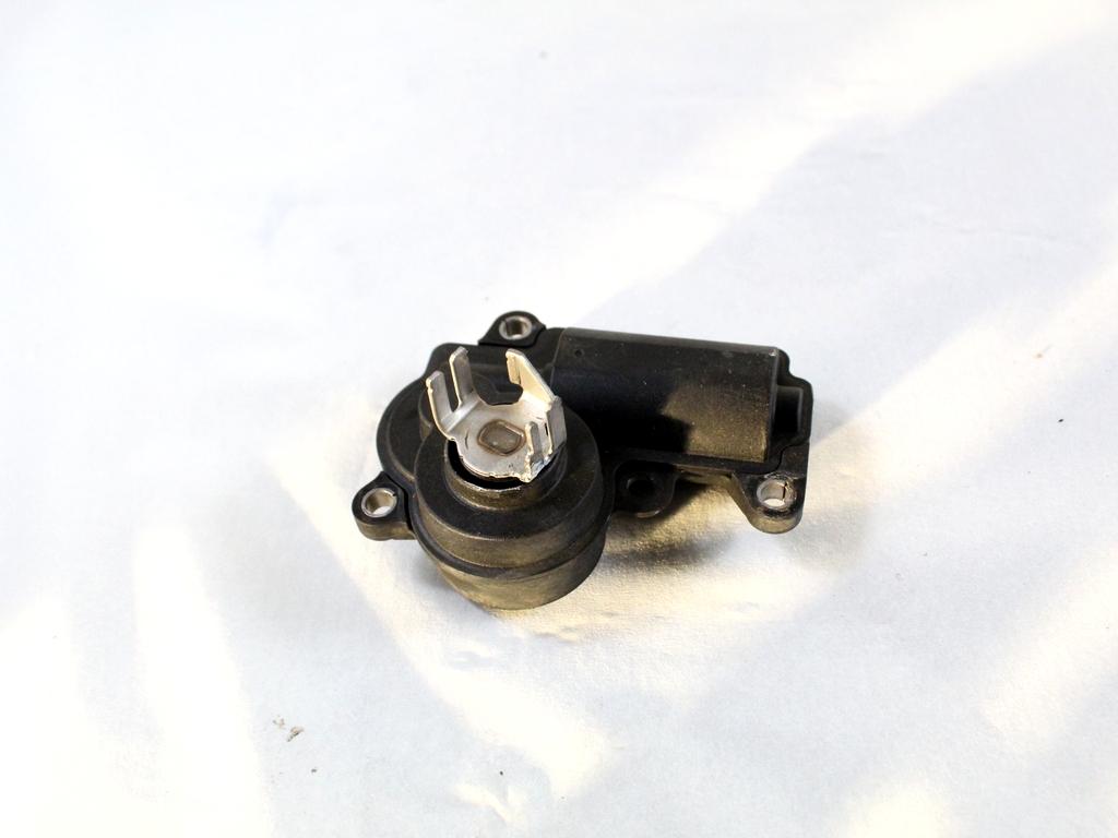 A2139068601 MOTORINO ATTUATORE VALVOLA DI SCARICO MERCEDES CLASSE A 180 W177 2.0 D 85KW AUT 5P (2022) RICAMBIO USATO