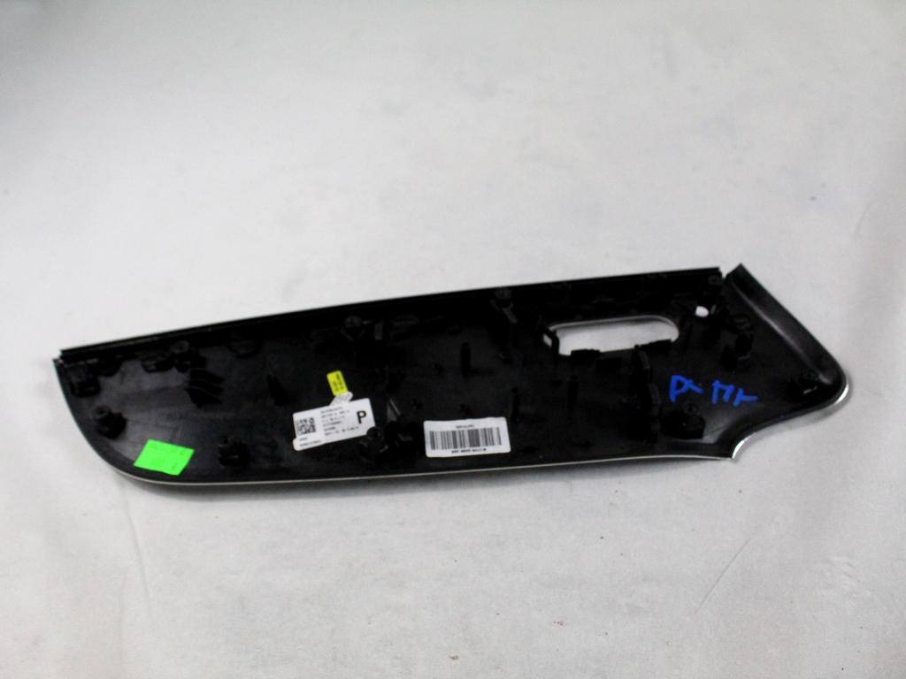 A1777203001 MODANATURA LISTELLO PANNELLO INTERNO PORTA ANTERIORE DESTRA MERCEDES CLASSE A 180 W177 2.0 D 85KW AUT 5P (2022) RICAMBIO USATO