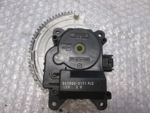 MOTORCEK OGREVANJA OEM N. 638000171 ORIGINAL REZERVNI DEL TOYOTA RAV 4 A3 MK3 (2006 - 03/2009) DIESEL LETNIK 2006