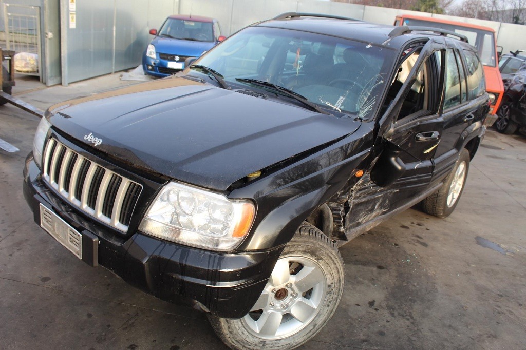 JEEP GRAND CHEROKEE 2.7 D 4X4 120KW AUT 5P (2004) RICAMBI IN MAGAZZINO