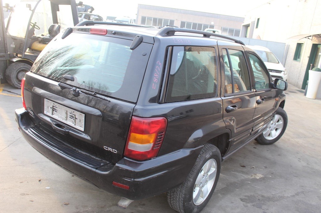 JEEP GRAND CHEROKEE 2.7 D 4X4 120KW AUT 5P (2004) RICAMBI IN MAGAZZINO