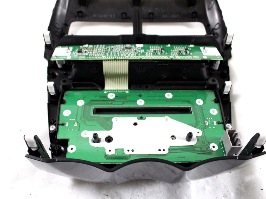 8002A920XB GRUPPO DI COMANDO AUTORADIO CITROEN C4 AIRCROSS 1.6 D 4X4 84KW 6M 5P (2012) RICAMBIO USATO