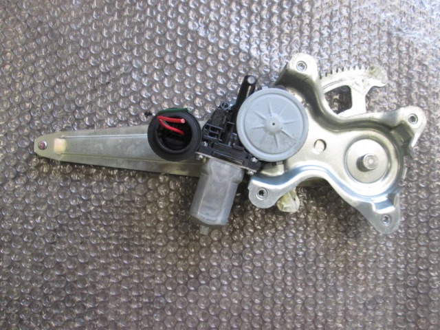 MEHANIZEM DVIGA ZADNJIH STEKEL  OEM N. 8572035140 ORIGINAL REZERVNI DEL TOYOTA RAV 4 A3 MK3 (2006 - 03/2009) DIESEL LETNIK 2006