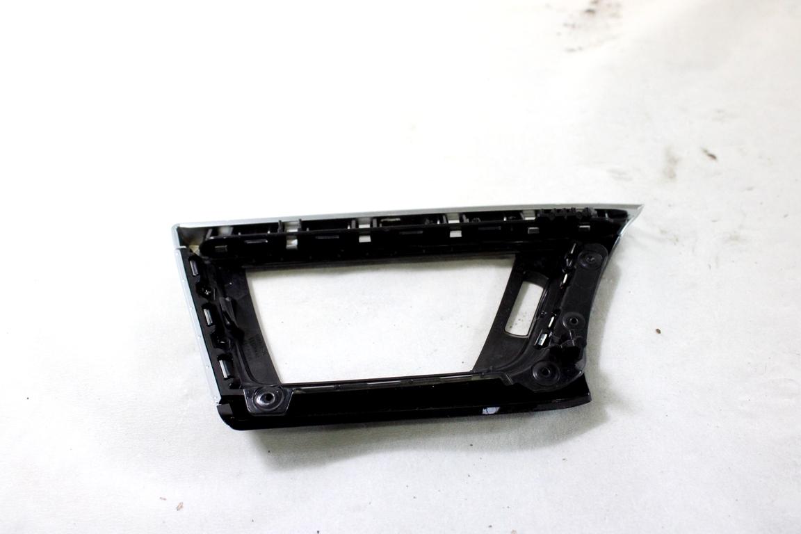 9318069 MASCHERINA RIVESTIMENTO BOCCHETTA AERAZIONE CRUSCOTTO LATO SINISTRO BMW SERIE 3 320D F31 LCI SW 2.0 D 4X4 140KW AUT 5P (2016) RICAMBIO USATO
