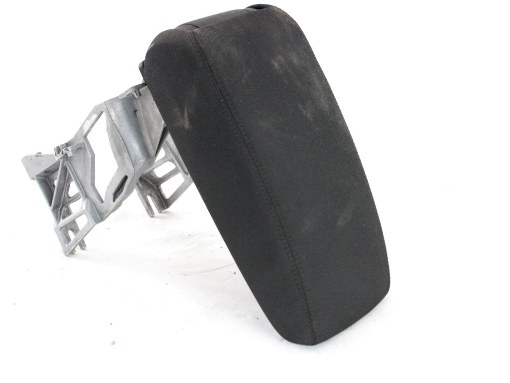 83A864283 BRACCIOLO TUNNEL CENTRALE AUDI Q3 SPORTABACK 2.0 D 110KW AUT 5P (2023) RICAMBIO USATO