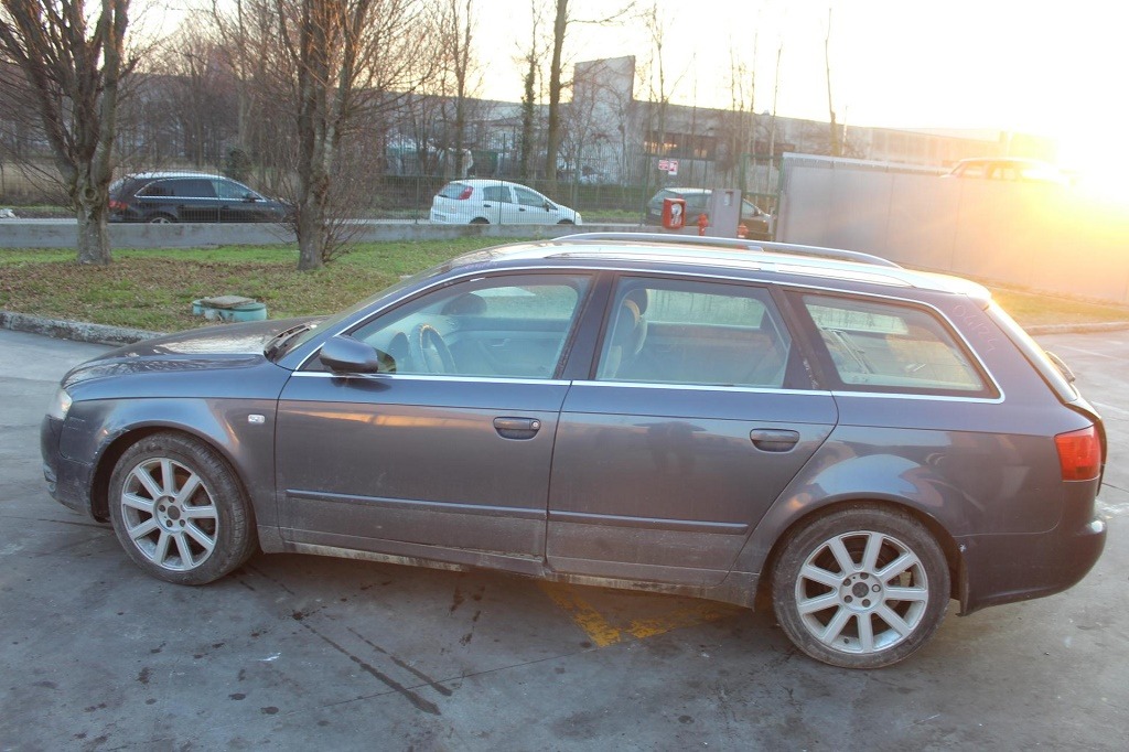 AUDI A4 SW 2.0 D 103KW 6M 5P (2005) RICAMBIO USATO 