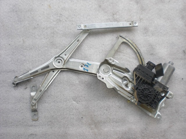 DVIZNI MEHANIZEM SPREDNIH STEKEL  OEM N.  ORIGINAL REZERVNI DEL OPEL ASTRA H A04 L48,L08,L35,L67 5P/3P/SW (2004 - 2007) DIESEL LETNIK 2005