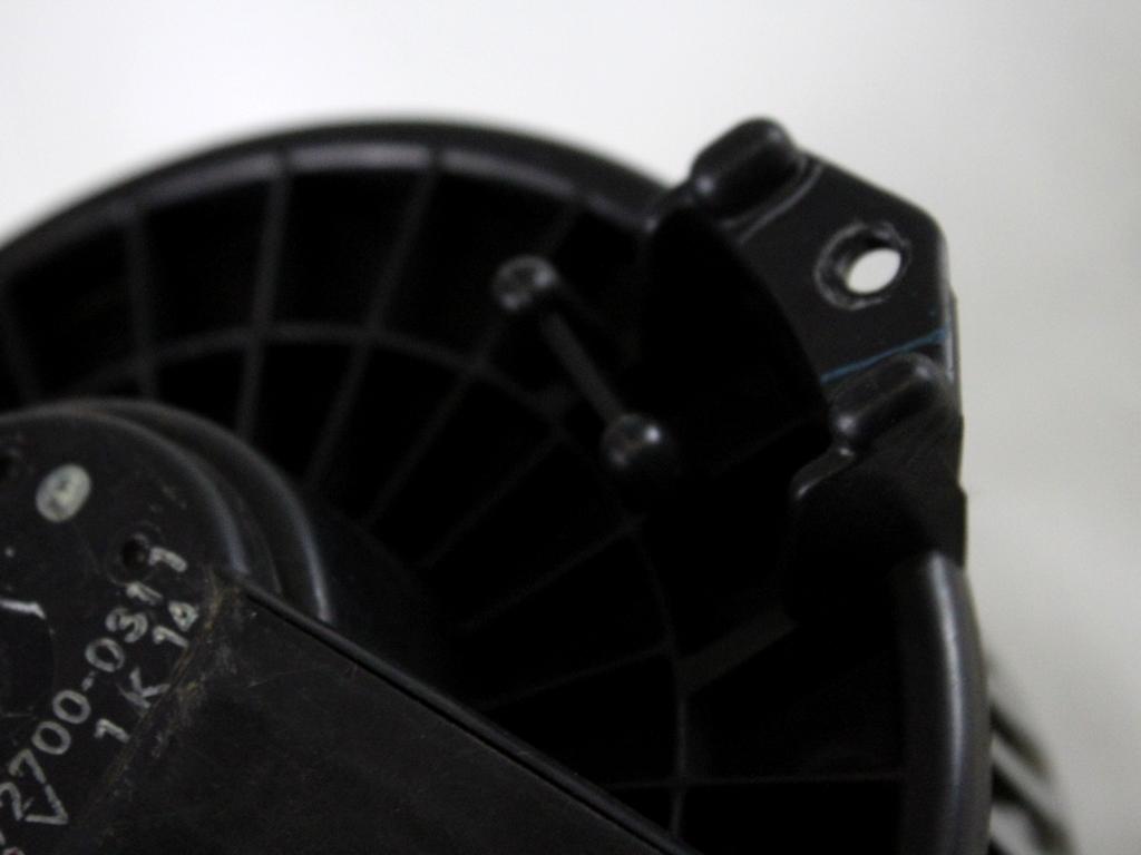 AV272700-0311 MOTORINO VENTOLA VENTILAZIONE ABITACOLO SUZUKI SWIFT 1.3 D 55KW 5M 3P (2008) RICAMBIO USATO