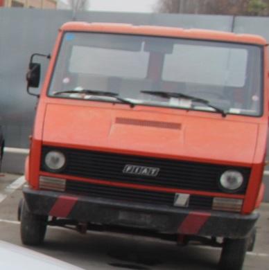 IVECO DAILY 35-8 2.5 D 53KW 5M 2P (1980) RICAMBIO USATO 