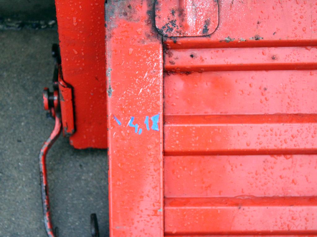 €250 93919104 SET SPONDE CASSONE RIBALTABILI LATERALI E POSTERIORE IVECO DAILY 35-8 2.5 D 53KW 5M 2P (1980) RICAMBIO USATO 93919102