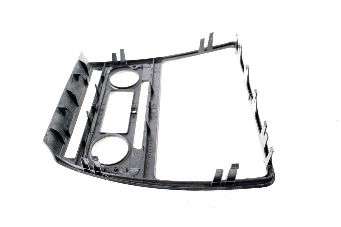 1Z0858069 MASCHERINA RIVESTIMENTO CRUSCOTTO CENTRALE SKODA OCTAVIA VRS SW 2.0 D 125KW AUT 5P (2013) RICAMBIO USATO 